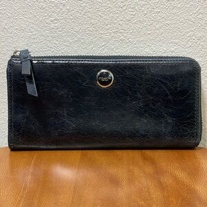 Coach New York Black Leather Slim Clutch Zip Around Wallet Colorful Stripes